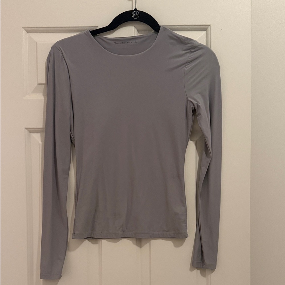 Abercrombie and Fitch Gray Long Sleeve Women's Top